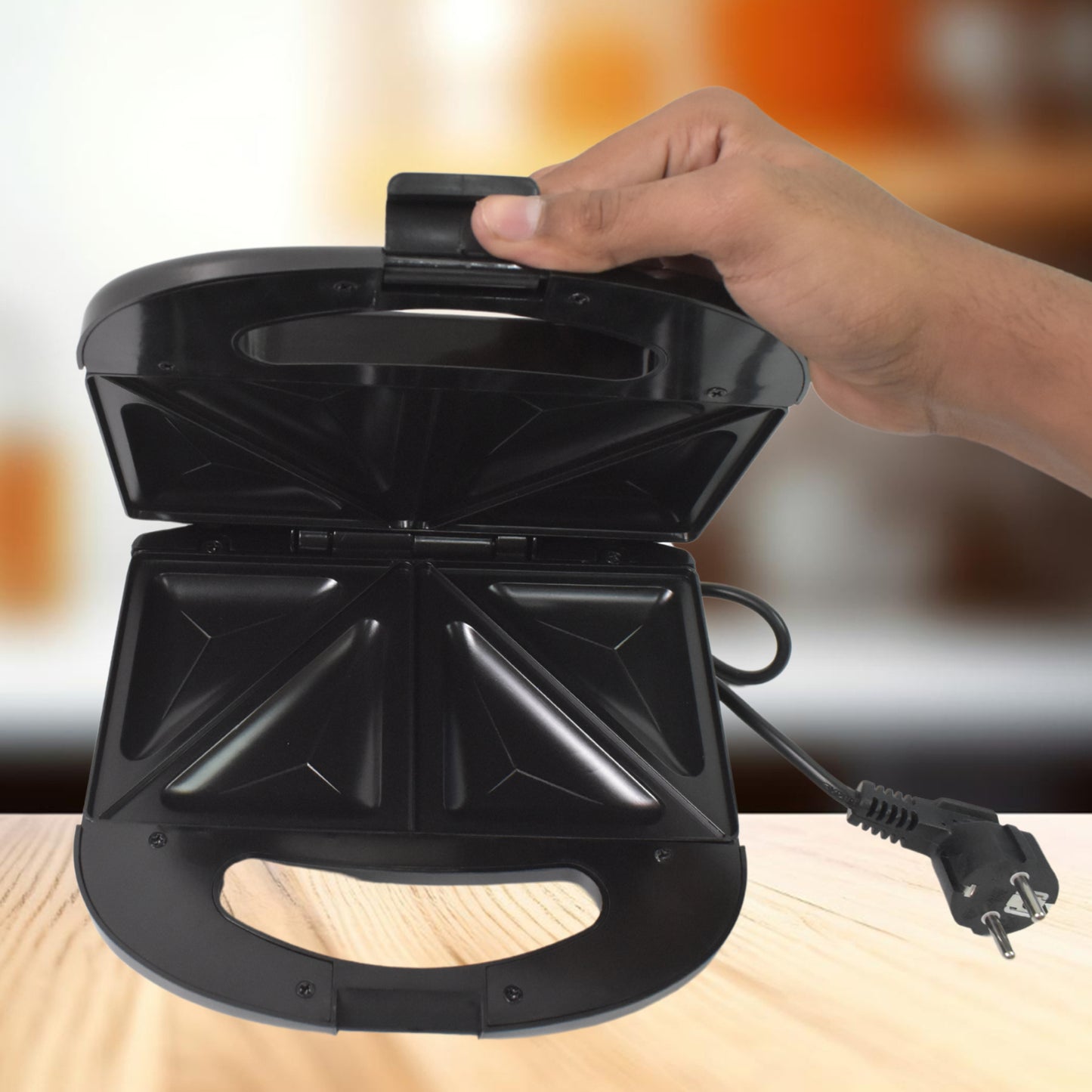 Sandwich Maker Makes Sandwich Non-stick Plates Easy To Use With Indicator Lights