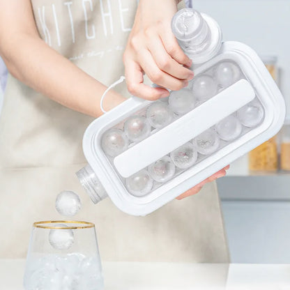 2-in-1 Foldable Ice Tray & Bottle – Make, Store & Pour Ice with Ease