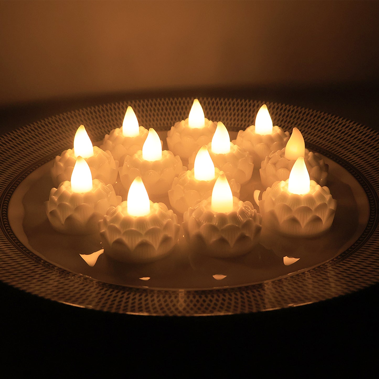 Floating Lotus LED Candles – Elegant, Safe & Hassle-Free Decor