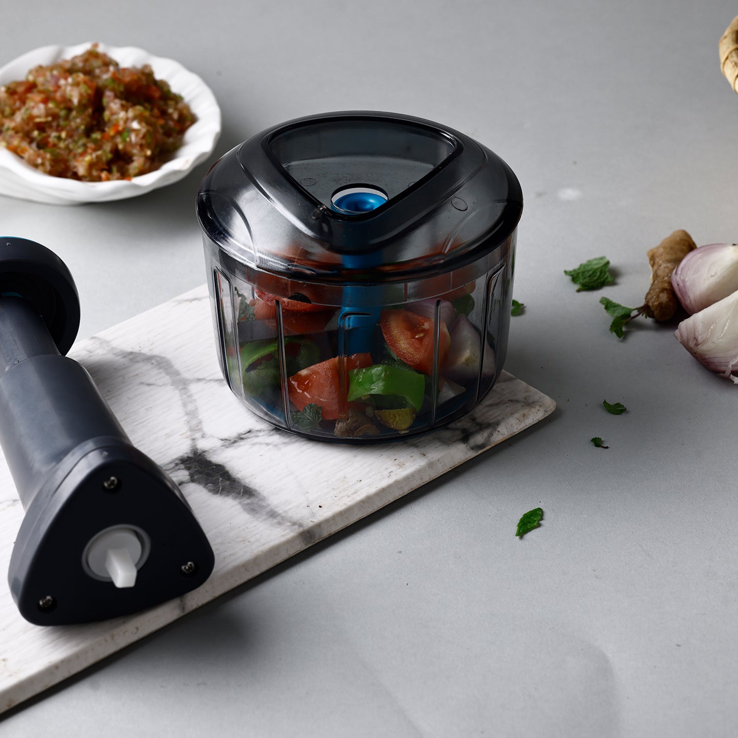 Ganesh Bingo Push Chopper – Quick & Easy Food Prep (725 ML)